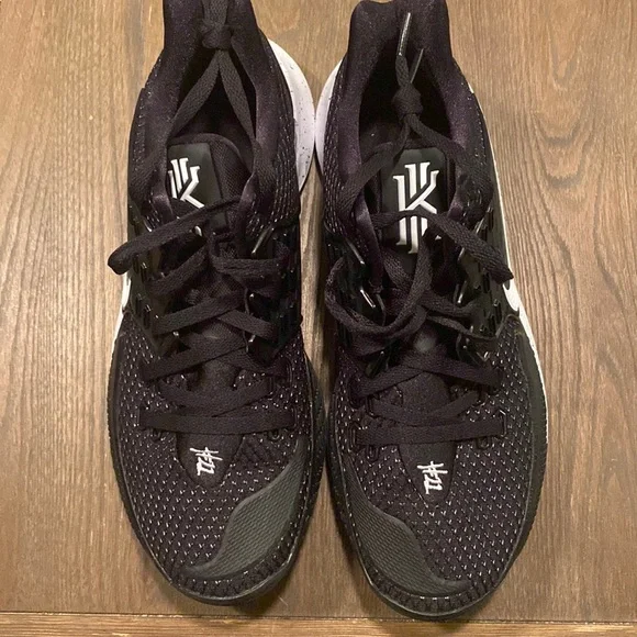 Nike kyrie low 2, black/ white size 11.5 men’s Nike Kyrie 2 Low TB Promo Black White Men main image 3
